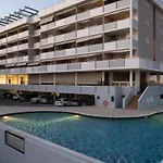 Comfortable With A Shared Pool-beahost