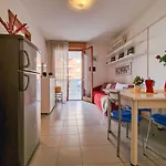 Comfortable With A Shared Pool-beahost Apartman