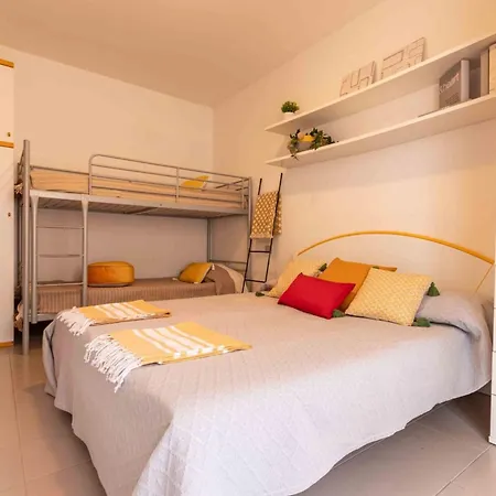 Apartment Comfortable With A Shared Pool-beahost *