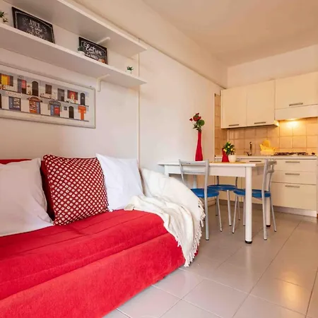 Comfortable With A Shared Pool-beahost