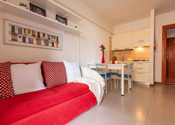 Comfortable With A Shared Pool-beahost