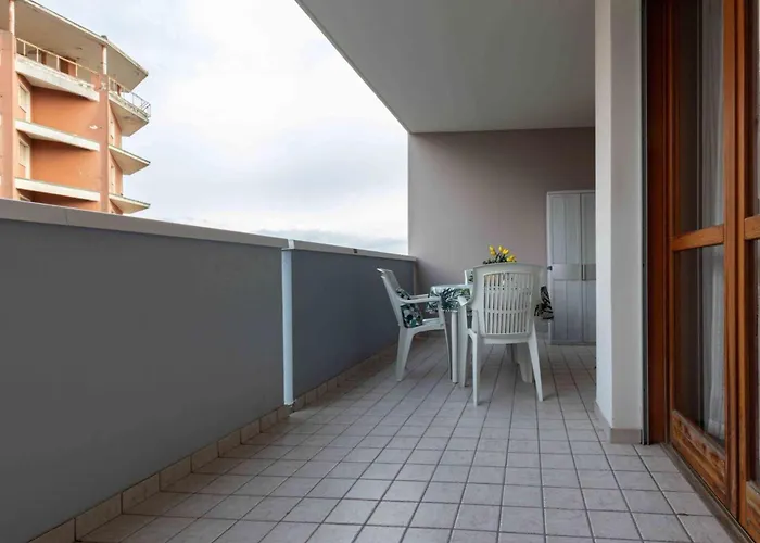 Comfortable With A Shared Pool-beahost Bibione