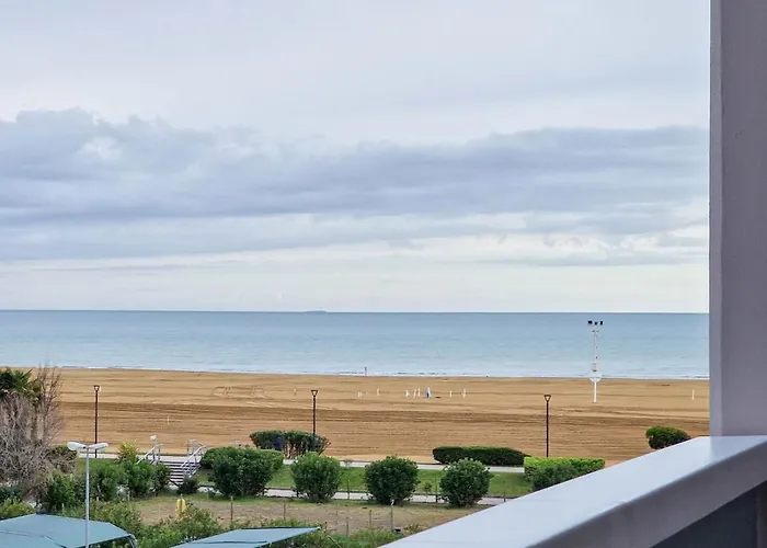 Apartment Comfortable With A Shared Pool-beahost *